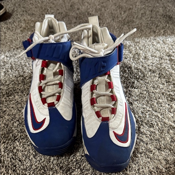 Nike Kids Blue, White, and Red Sneakers Ken Griffey jr - Picture 1 of 4
